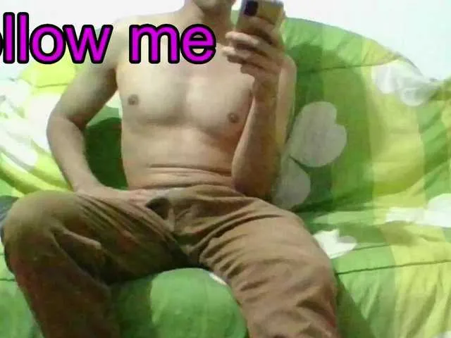 Live sex webcam photo for hotguy13 #277264462