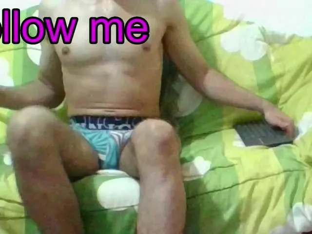 Live sex webcam photo for hotguy13 #277286205