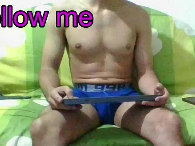 Live sex webcam photo for hotguy13 #277400340
