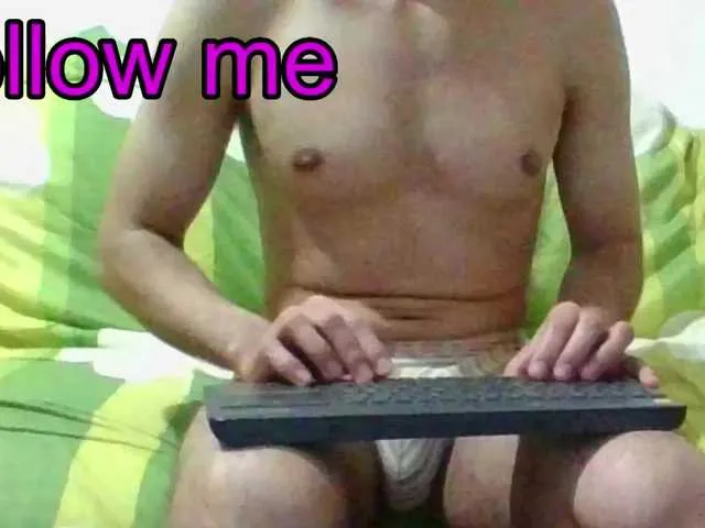 Live sex webcam photo for hotguy13 #277484674