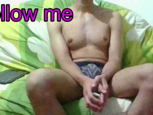 Live sex webcam photo for hotguy13 #277544824