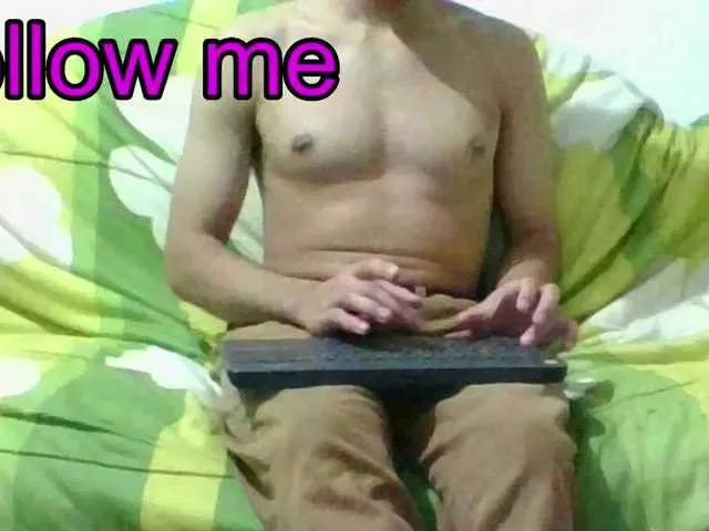 Live sex webcam photo for hotguy13 #277572632
