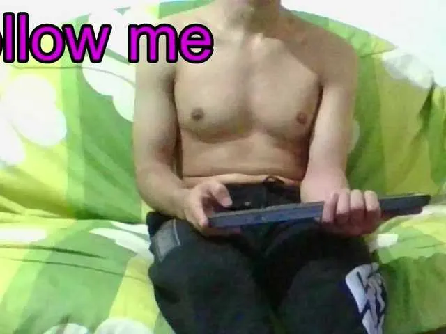 Live sex webcam photo for hotguy13 #277621387