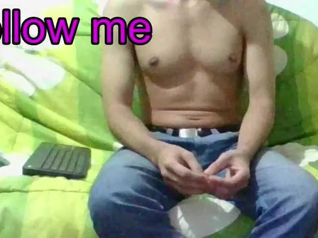 Live sex webcam photo for hotguy13 #277640920