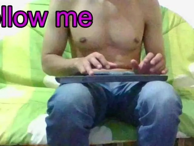 Live sex webcam photo for hotguy13 #277659125