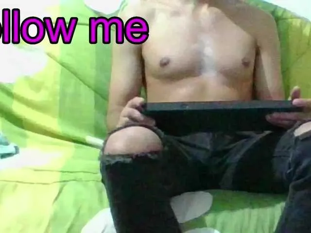 Live sex webcam photo for hotguy13 #277679885