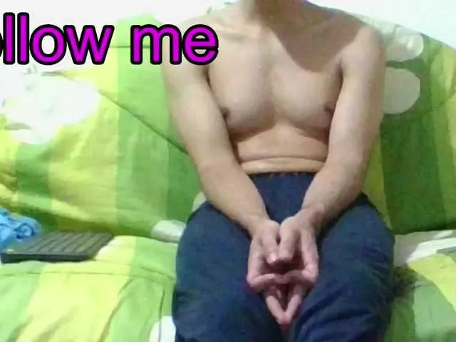 Live sex webcam photo for hotguy13 #277724467