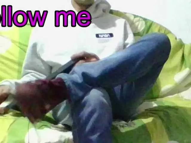 Live sex webcam photo for hotguy13 #277747326