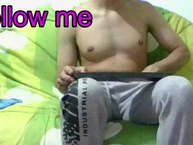 Live sex webcam photo for hotguy13 #277821015