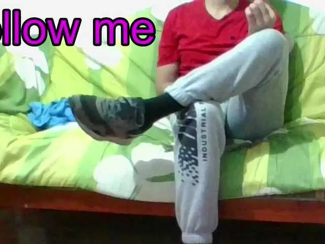 Live sex webcam photo for hotguy13 #277827294