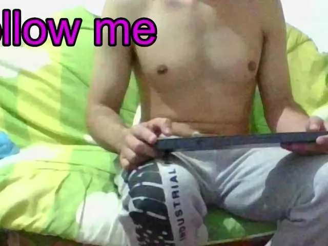 Live sex webcam photo for hotguy13 #277832231