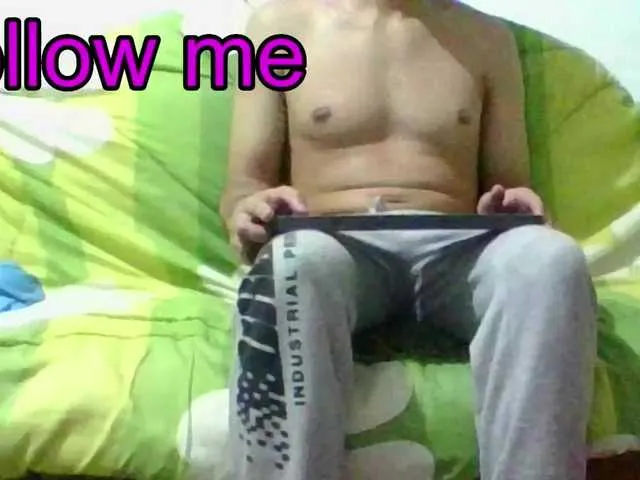 Live sex webcam photo for hotguy13 #277833535