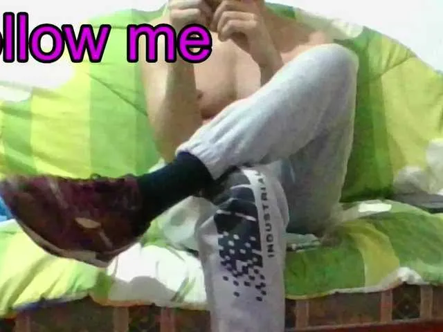 Live sex webcam photo for hotguy13 #277838351