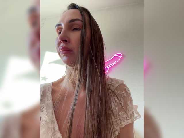 Live sex webcam photo for hothoneybabe #292405943