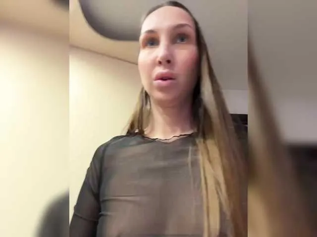 Live sex webcam photo for hothoneybabe #292506839