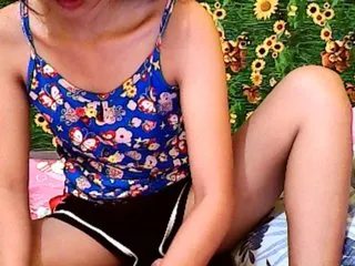 Live sex webcam photo for hotjen18 #193034460
