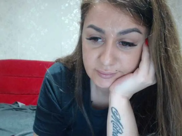 Live sex webcam photo for hotlaris05 #272942064