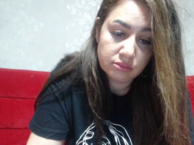 Live sex webcam photo for hotlaris05 #272958105
