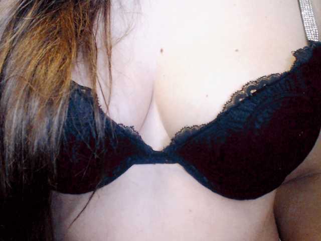 Live sex webcam photo for hotmiamix #290348791