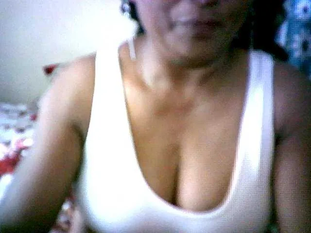 Live sex webcam photo for hotmomsexy #278042930