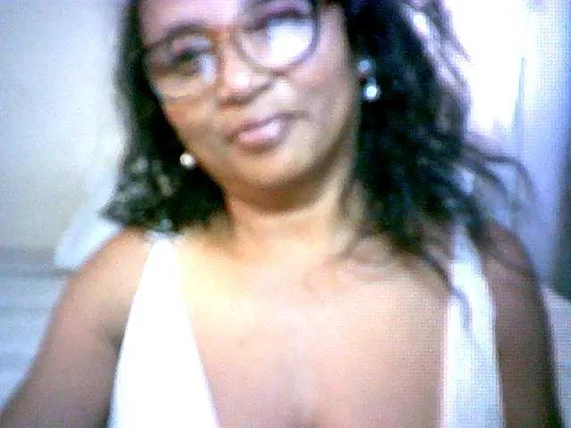Live sex webcam photo for hotmomsexy #278170099