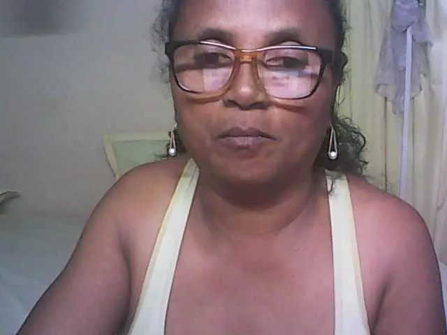 Live sex webcam photo for hotmomsexy #278219954