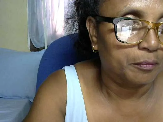Live sex webcam photo for hotmomsexy #290653882