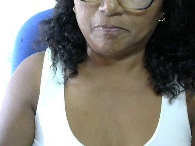 Live sex webcam photo for hotmomsexy #290964775