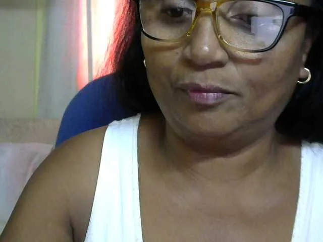 Live sex webcam photo for hotmomsexy #291034028