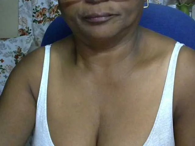 Live sex webcam photo for hotmomsexy #291139765