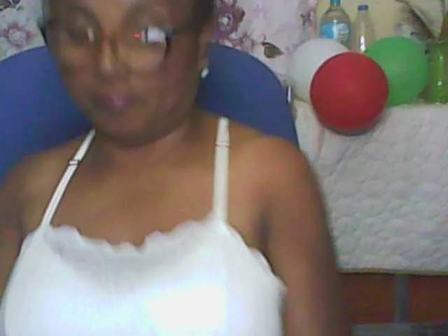 Live sex webcam photo for hotmomsexy #291366193
