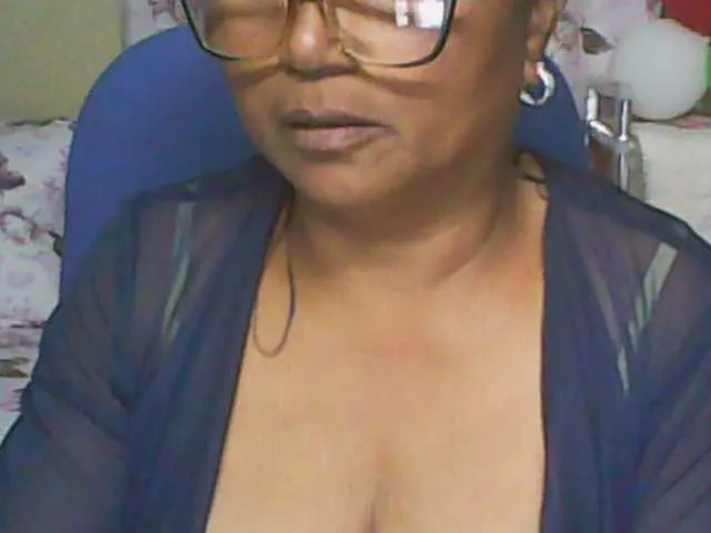Live sex webcam photo for hotmomsexy #291400103