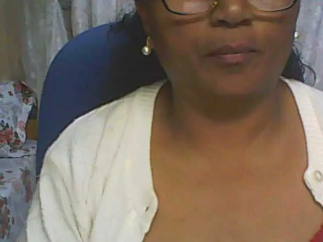 Live sex webcam photo for hotmomsexy #291583915