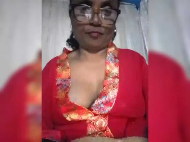 Live sex webcam photo for hotmomsexy #291687907