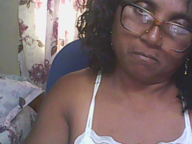 Live sex webcam photo for hotmomsexy #292154654