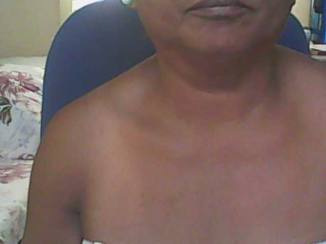 Live sex webcam photo for hotmomsexy #292181412