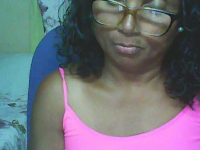 Live sex webcam photo for hotmomsexy #292184337