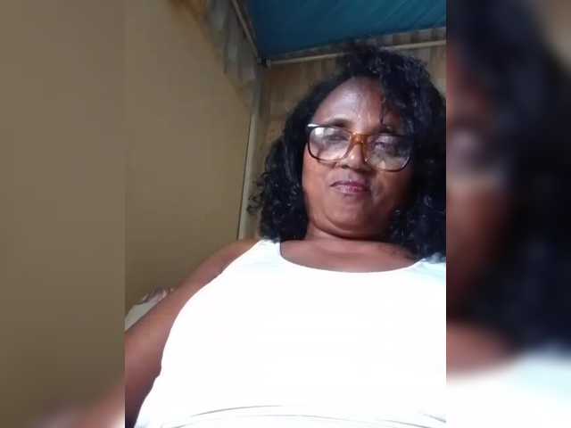 Live sex webcam photo for hotmomsexy #292189222