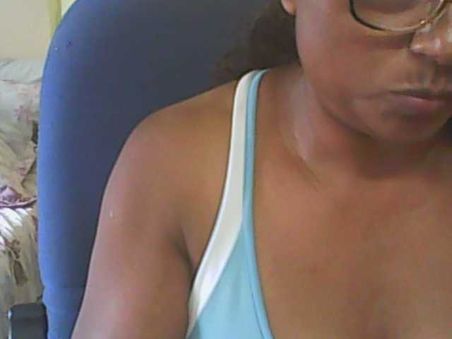 Live sex webcam photo for hotmomsexy #292235020