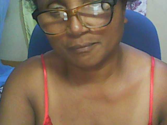 Live sex webcam photo for hotmomsexy #292271843