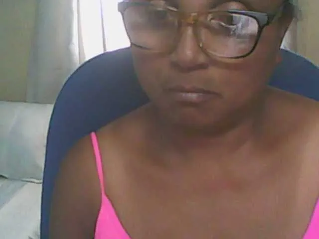 Live sex webcam photo for hotmomsexy #292382600