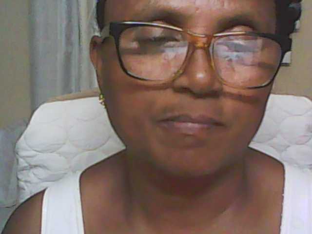 Live sex webcam photo for hotmomsexy #292462854