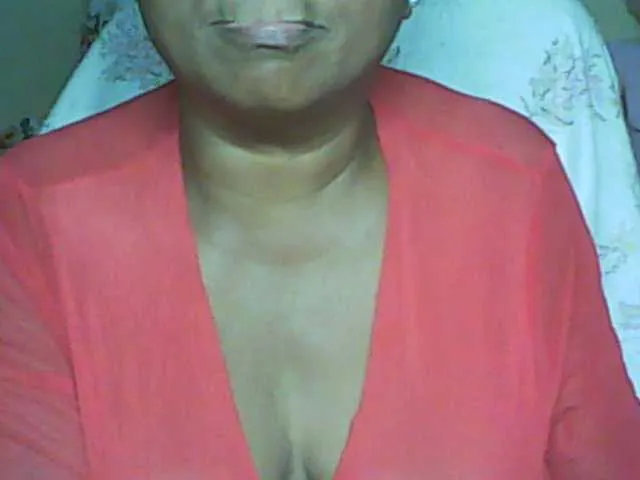 Live sex webcam photo for hotmomsexy #293607678