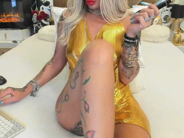 Live sex webcam photo for hotred69xxx #290489358