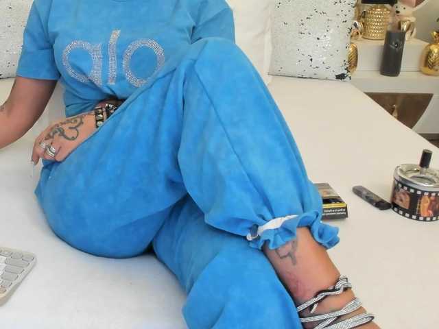 Live sex webcam photo for hotred69xxx #291161872