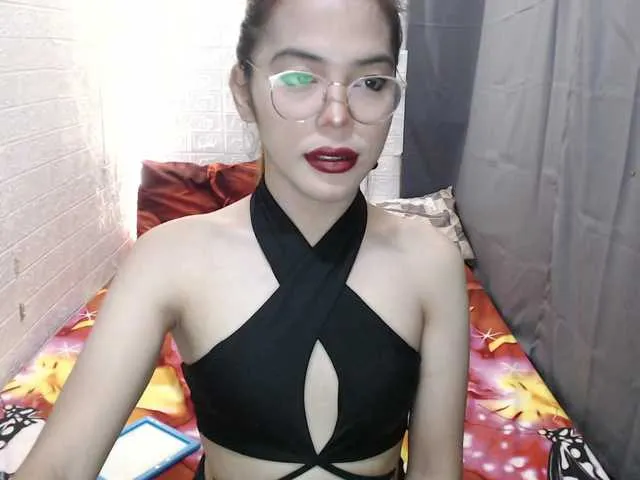 Live sex webcam photo for hotsexyasian1 #276112412