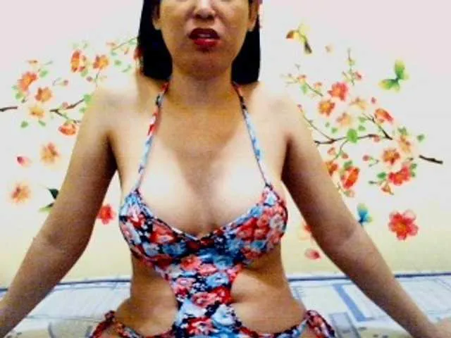 Live sex webcam photo for hotsexygoddes #277560244