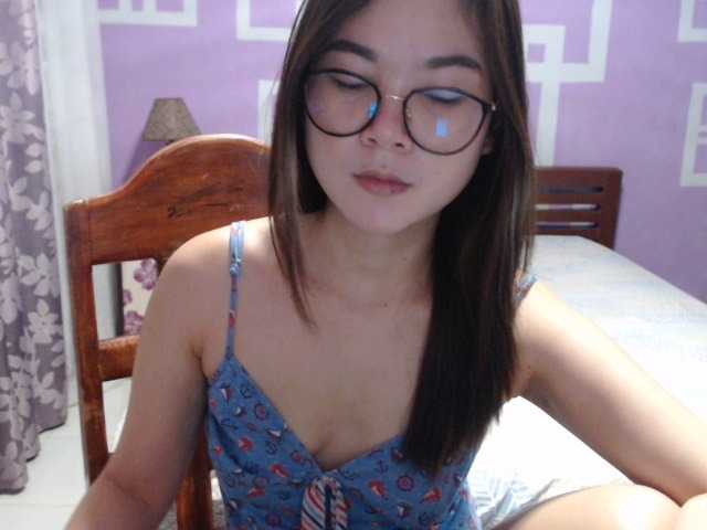 Live sex webcam photo for hottiekylie27 #272512174