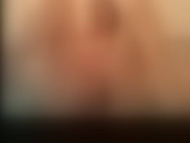 Live sex webcam photo for hotyyalisson #294105894