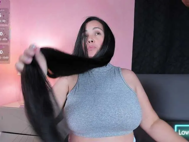 Live sex webcam photo for housemilf #290618869